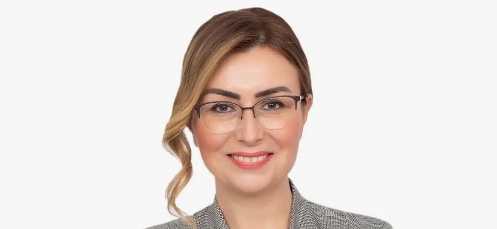 Altınova Belediye Başkanı Yasemin Fazlaca, AK Parti'ye Katılıyor!