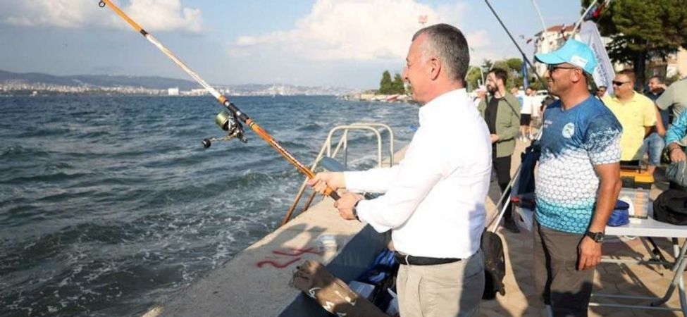 Degirmendere Sahilindeki Iskelede Daralma Tepkisi Olta Balikcilarindan Baskan Buyukakina Cagri Değirmendere Sahilindeki İskelede Daralma Tepkisi Olta Balıkçılarından Başkan Büyükakın’a Çağrı