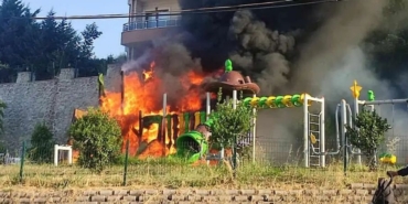 Karamürsel Kayacık Mahallesi’nde Çocuk Parkı Yandı Mahalleli İsyan Etti!