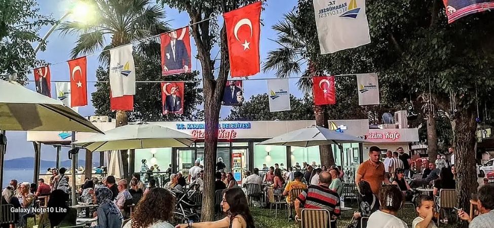 Karamürsel’in Gözdesi “Bizim Kafe” Yoğun İlgi Görüyor Yeni Alan Yolda