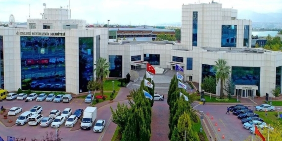 Kocaeli Büyükşehir Belediyesi, Şehitler İçin Tüm Etkinliklerini Erteledi