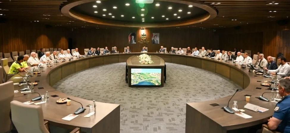 Vali Aktas Dugmeye Basti D 130 ve Basiskele Kavsagi Projesi Masaya Yatirildi Vali Aktaş Düğmeye Bastı D-130 ve Başiskele Kavşağı Projesi Masaya Yatırıldı
