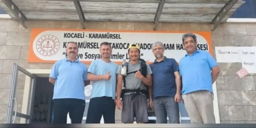 1.5 Yıldır Yollarda Japon Gezgin Ken, Karamürsel Akçakoca İmam Hatip Lisesi’nde Hayallerini Anlattı