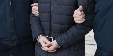 Gölcük'te İş Yerinden Hırsızlık Yapan 3 Kişi Yakalandı ve Tutuklandı