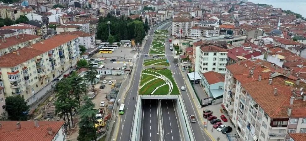 Karamurselde Kentsel Donusum Basliyor 83 Riskli Yapi Yenilenecek Karamürsel'de Kentsel Dönüşüm Başlıyor 83 Riskli Yapı Yenilenecek