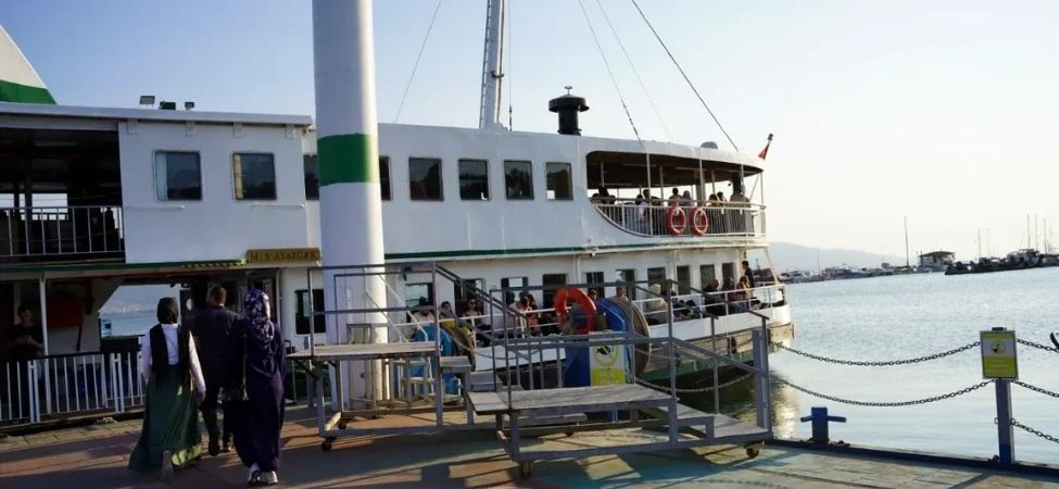 Kocaeli Buyuksehirden Yaz Aksamlarina Ozel Mehtap Turlari Binlerce Kisi Korfezin Tadini Cikariyor 1 Kocaeli Büyükşehir’den Yaz Akşamlarına Özel Mehtap Turları Binlerce Kişi Körfez’in Tadını Çıkarıyor