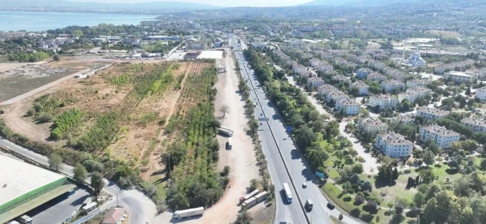 D-130 Karayolu'nda Yeni Dönem Başladı Tır ve Kamyonlara Saat Sınırlaması