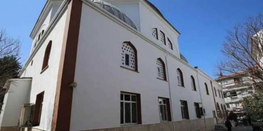 Karamürsel’de Çay Ocağı Değil, Gençlik Merkezi Açılıyor! Müftü Caner Akdemir Konuyla İlgili Konuştu