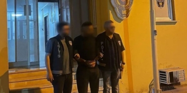 Karamürsel’de Hırsızlık Zanlısı Yakalandı, Çalıntı Motosiklet Sahibine Teslim Edildi