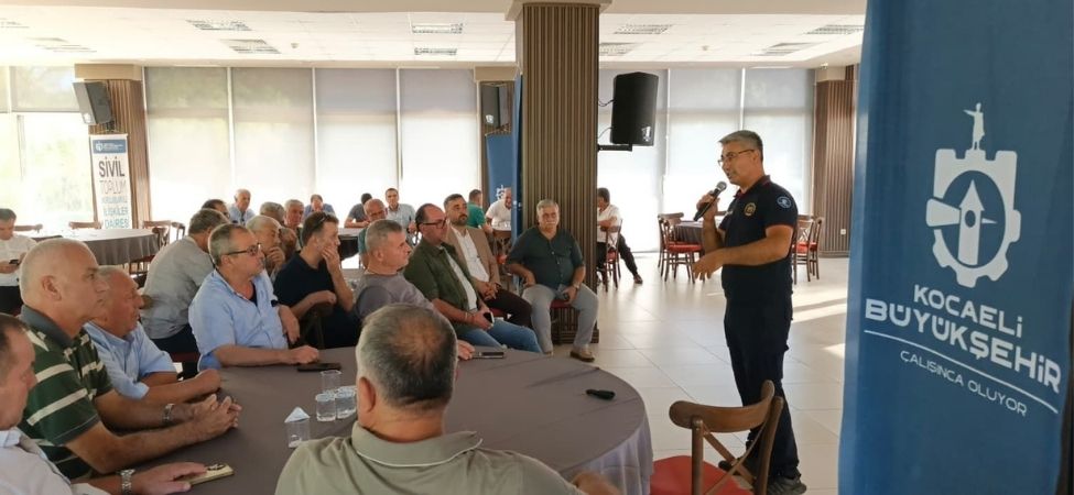 Muhtarlara Uc Boyutlu Egitim Programi Kocaelinin Mahalleleri Daha Guvenli ve Huzurlu Olacak Muhtarlara Üç Boyutlu Eğitim Programı Kocaeli’nin Mahalleleri Daha Güvenli ve Huzurlu Olacak