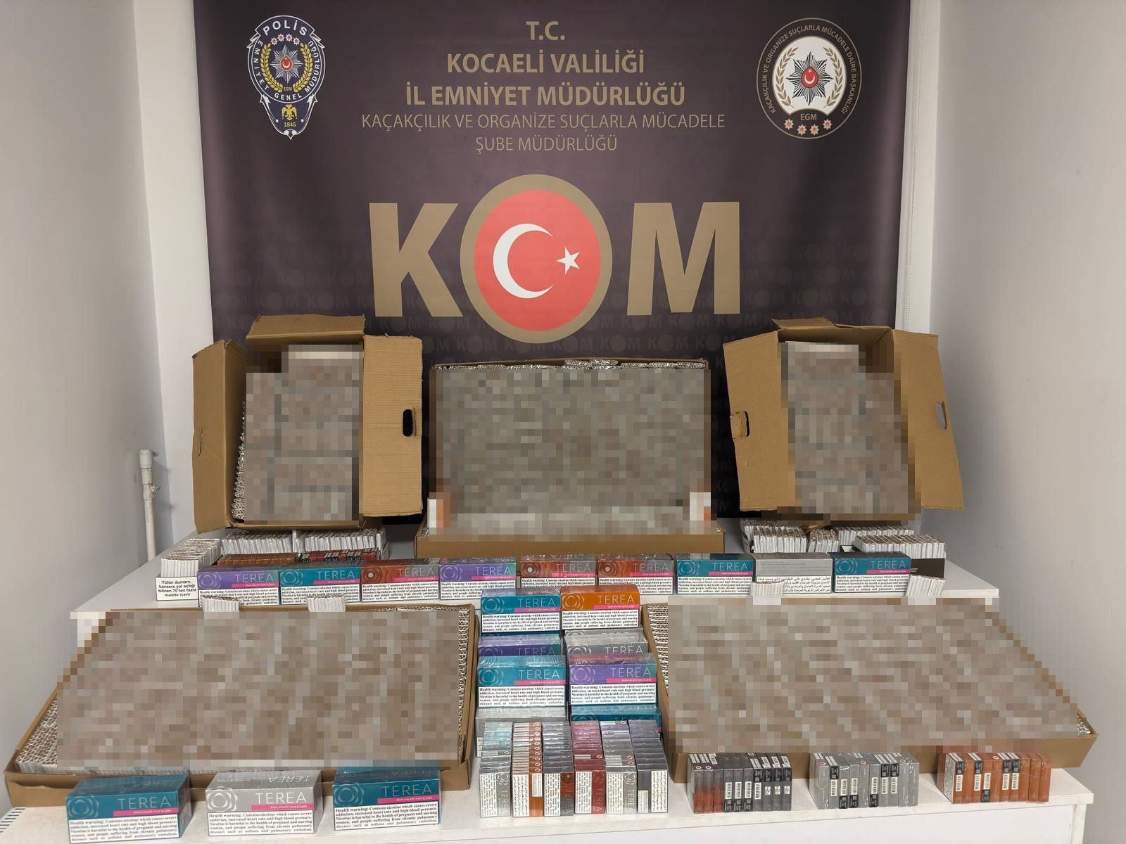 1760737112 Kocaeli039de 41 bin 880 adet dolu makaron ele gecirildi Kocaeli'de 41 bin 880 adet dolu makaron ele geçirildi