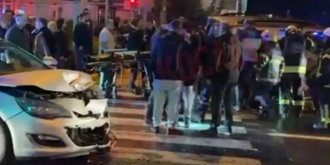 Karamürsel D-130 Karayolu'nda Zincirleme Kaza 7 Kişi Yaralandı