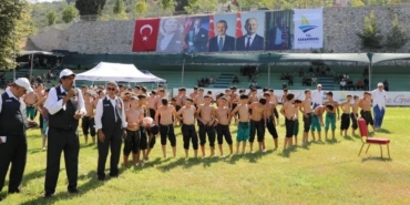 Tarihi Geleneğin Adresi Yine Karamürsel Er Meydanı Oldu