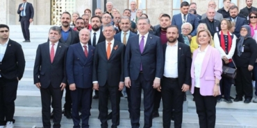 CHP Kocaeli, Yeni Başkan Erdem Arcan Öncülüğünde Özgür Özel'i Ziyaret Etti