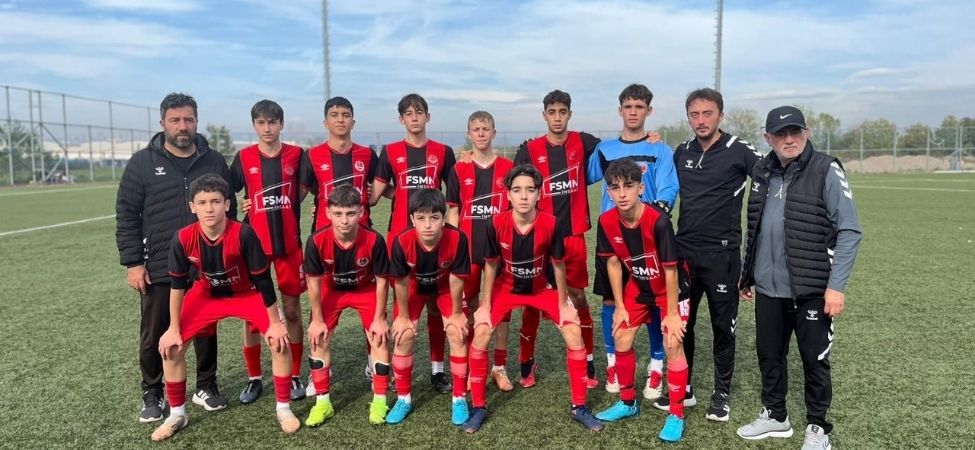 U14 ve U15 Gelisim Liginde Nefesler Tutuldu Derince Birlik ve Karamursel IY Karsi Karsiya U14 ve U15 Gelişim Ligi’nde Nefesler Tutuldu Derince Birlik ve Karamürsel İY Karşı Karşıya