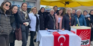 CHP Karamürsel Cuma Pazarı’ndaydı Halktan Yoğun İlgi, Yeni Üyelik Başvuruları Geldi