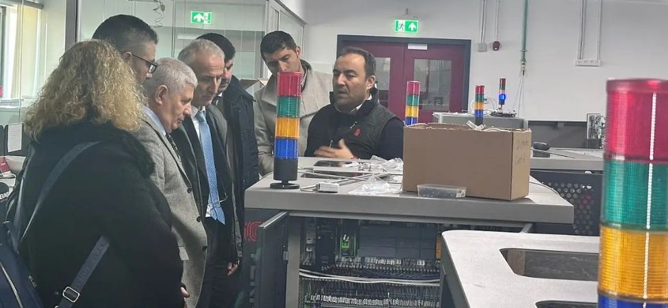 Karamürsel’de Teknoloji Devrimi Yeni Nesil Laboratuvarlar Geleceğin Mühendislerini Yetiştiriyor