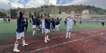 Karamürselspor Devreyi Zirvede Kapatarak Şampiyonluk Ateşini Yaktı
