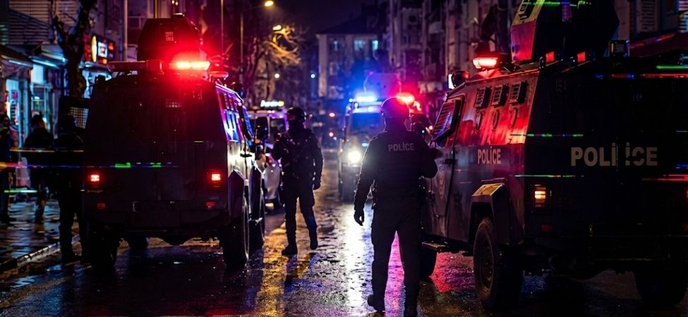 Karamurselde Teror Operasyonu Cok Sayida Gozalti Iddiasi Karamürsel’de Terör Operasyonu Çok Sayıda Gözaltı İddiası!