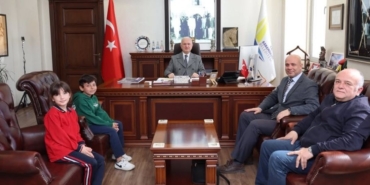 Karamürsel Belediye Başkanı Ahmet Çalık Gazanfer Bilge Ortaokulu’nu Ağırladı
