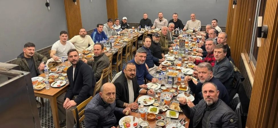 Karamürsel İdman Yurdu’nda Anlamlı İftar Geçmiş ve Gelecek Bir Araya Geldi