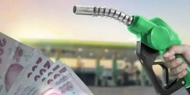 Kocaeli'de Akaryakıt Kuyruğu Boşa Çıktı Motorine 6,69 TL'lik Dev Zam İptal!