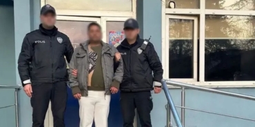 Kredi Kartı Dolandırıcısı Firari Şahıs Karamürsel'de Kıskıvrak Yakalandı!