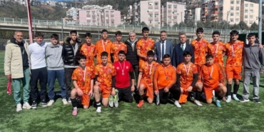 Liseler Arası Futbol Turnuvasında Karamürsel 100. Yıl MTAL İkinci Oldu
