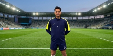 Play-Off Hedefine Doğru Dev Adım Karamürselspor Öz Evladını Renklerine Bağladı