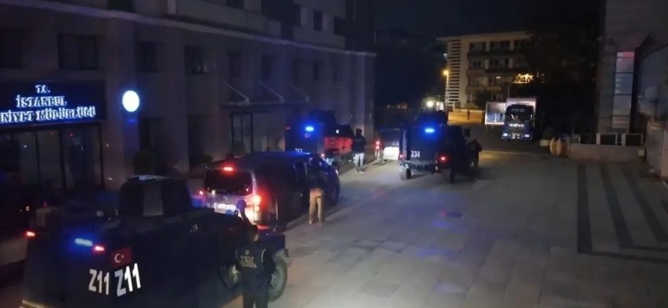 Teröre Geçit Yok Kocaeli ve İstanbul'daki Eş Zamanlı Baskınlarda Silah ve Cephanelik Ele Geçirildi