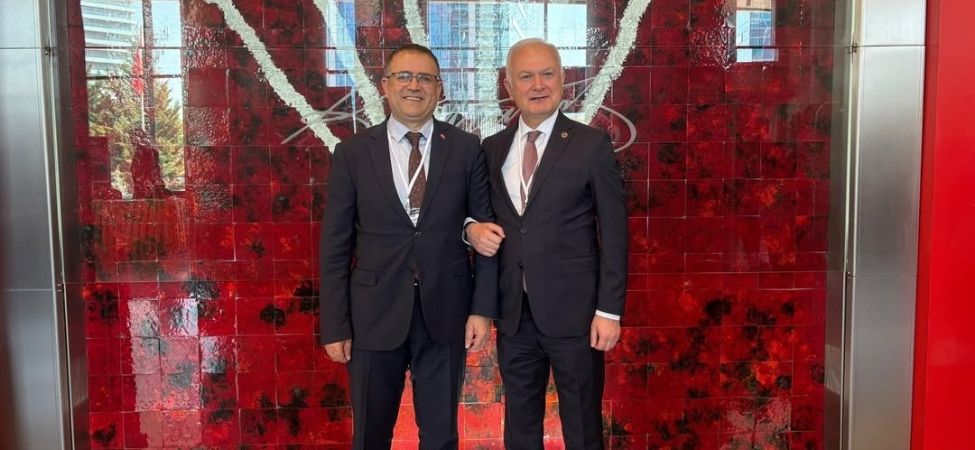 Başkan Ahmet Çalık CHP Genel Merkezindeki Belediye Başkanları Zirvesi'ne Katıldı
