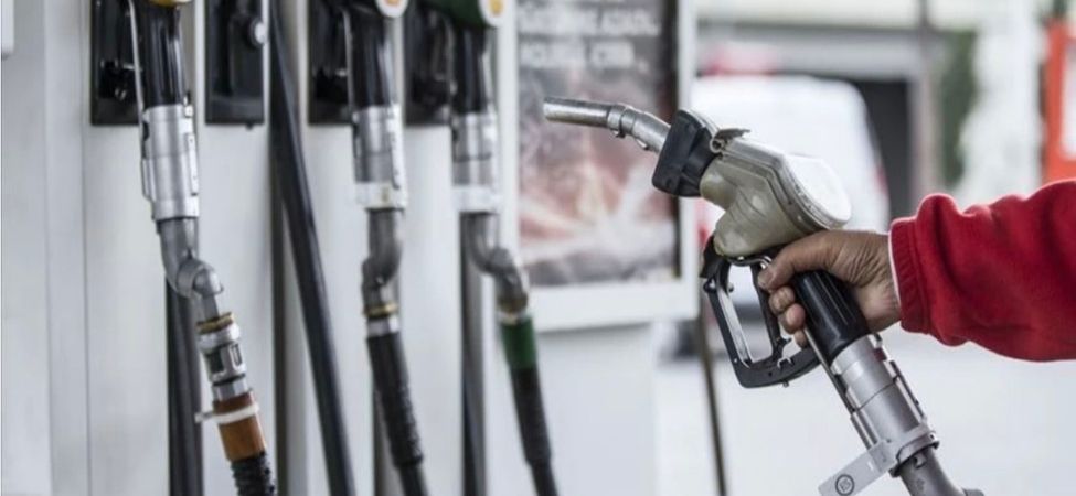 Bu Gece Yarisindan Itibaren Motorine 7.65 TL Benzine 2.29 TL Zam Geliyor Bu Gece Yarısından İtibaren Motorine 7.65 TL, Benzine 2.29 TL Zam Geliyor