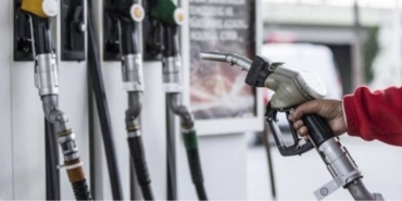Geçtiğimiz Günlerde Gelen Zammın Ardından Motorine 14 Nisan Salı Günü 4 Lira 35 Kuruşluk Yeni Bir İndirim Bekleniyor