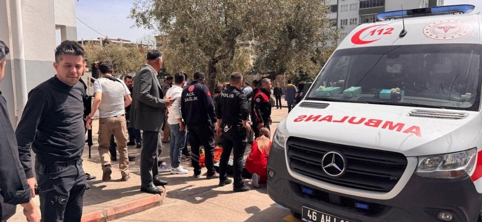 Kahramanmaraş'taki Ortaokulda Meydana Gelen Silahlı Saldırıda 4 Kişi Hayatını Kaybetti