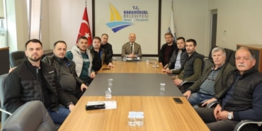 Karamürsel Boşnaklar Derneği Başkanı Ali Tetik ve Yönetimi Başkan Çalık'ı Makamında Ziyaret Etti