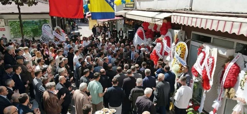 Karamürsel Boşnaklar Derneği Geniş Protokol Katılımı ve Dualarla Hizmete Girdi