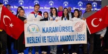 Karamürsel Mesleki ve Teknik Anadolu Lisesi Öğrencileri Avrupa'nın En Büyük Gastronomi Yarışmasında Tarih Yazdı