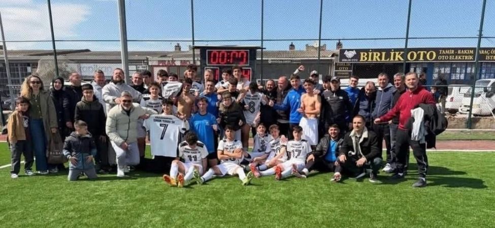 U17 Gelişim Ligi Play-Off Heyecanı Karamürsel İdman Yurdu Kasımpaşa Karşısında