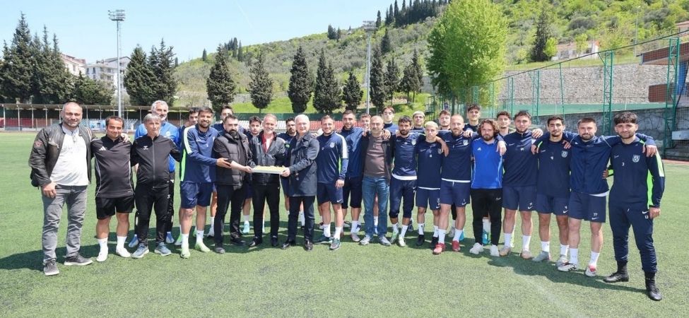 Bölgesel Amatör Lig'de Normal Sezon Sona Ererken Karamürselspor Kritik Deplasmanda Sahaya Çıkıyor