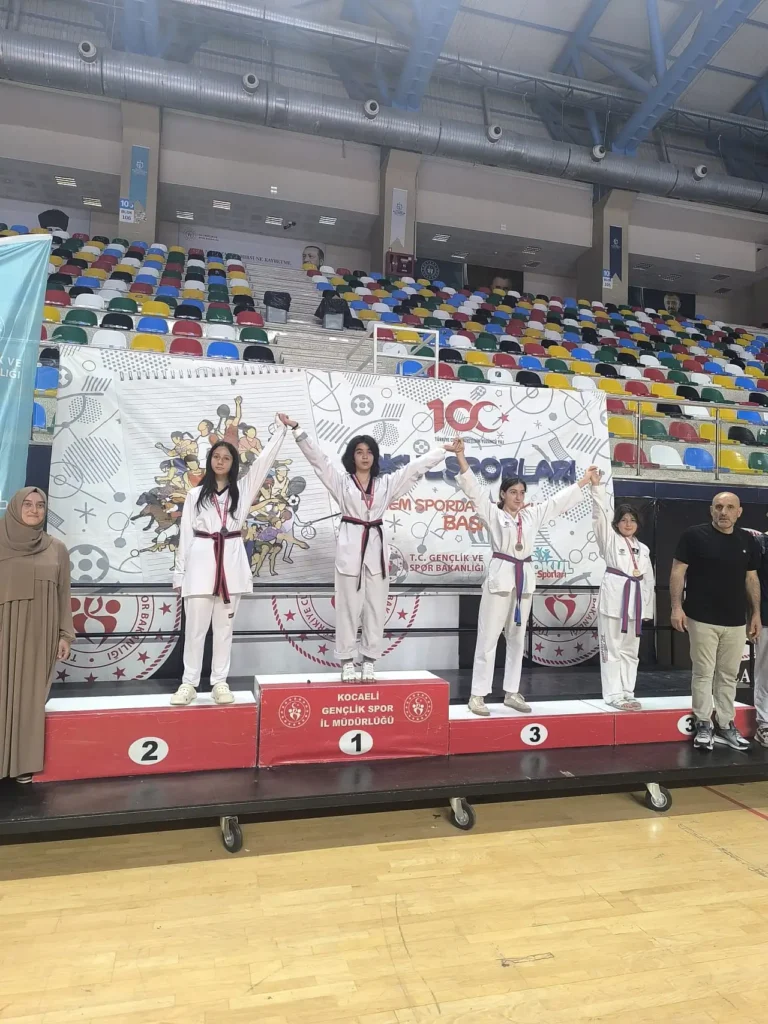 Karamurselli Genc Taekwondocular Kocaeli Il Sampiyonasindan 6 Madalya Ile Dondu 1
