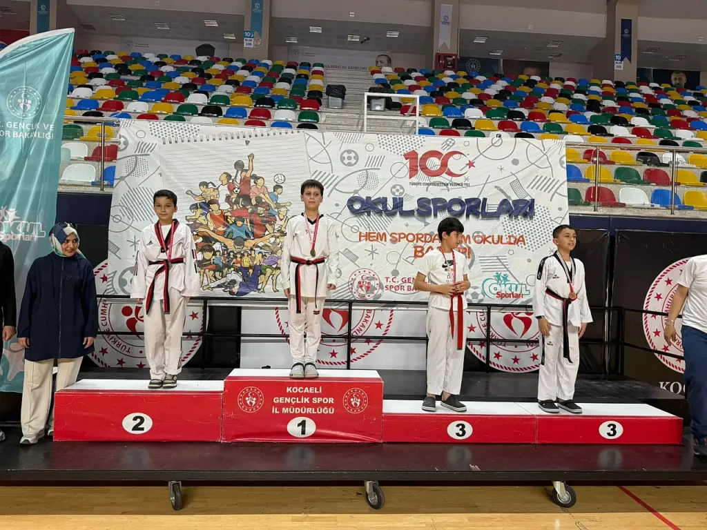 Karamurselli Genc Taekwondocular Kocaeli Il Sampiyonasindan 6 Madalya Ile Dondu 3