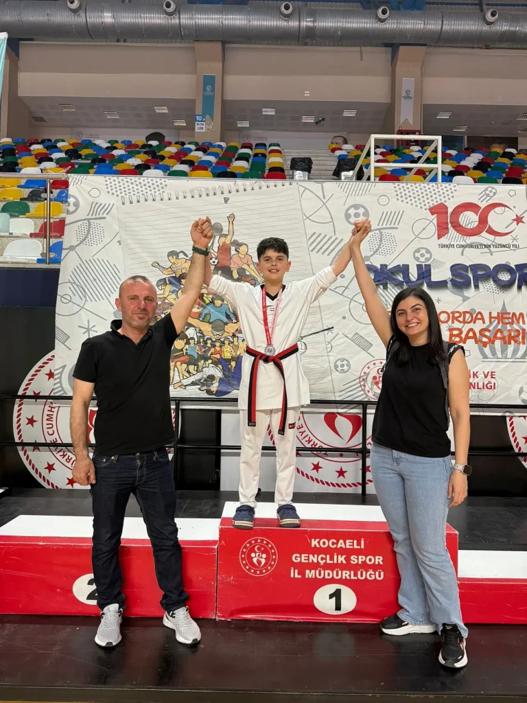 Karamurselli Genc Taekwondocular Kocaeli Il Sampiyonasindan 6 Madalya Ile Dondu 4
