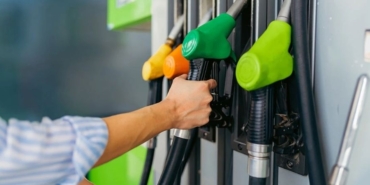 Hürmüz Endişesi Azaldı, Küresel Piyasada Petrol Çakıldı Karamürsel ve Kocaeli'de Güncel Akaryakıt Fiyatları Ne Kadar Oldu