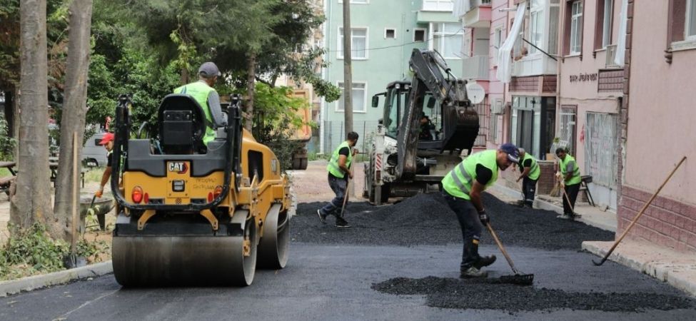 Karamursel Belediyesi Fen Isleri Ekipleri Ulasim Konforu Icin Sahada 1150. Sokak Asfaltlaniyor Karamürsel Belediyesi Fen İşleri Ekipleri Ulaşım Konforu İçin Sahada 1150. Sokak Asfaltlanıyor