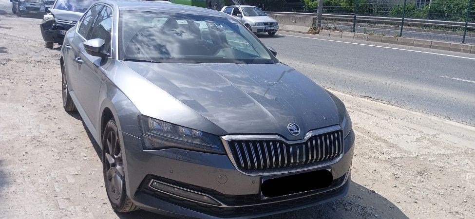 Karamursel D 130 Karayolunda Seyir Halindeki Otomobile Arkadan Carpan Ticari Arac Kazasinda Iki Kisi Yaralandi 2 Karamursel D 130 Karayolunda Seyir Halindeki Otomobile Arkadan Carpan Ticari Arac Kazasinda Iki Kisi Yaralandi 2