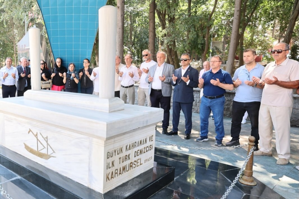 1 Temmuz Denizcilik ve Kabotaj Bayramini duzenlenen torenle andik.Turk denizciliginin oncusu Ka 3 1 Temmuz Denizcilik ve Kabotaj Bayramini duzenlenen torenle andik.Turk denizciliginin oncusu Ka 3