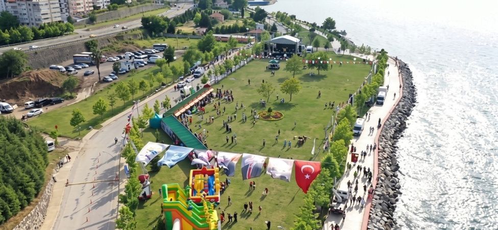 4 Temmuz Kurtulus Haftasi Festivaline Kocaelispor Renk Katacak Ilhan Cinar Alanindaki Stantta Surpriz Yarismalar ve Hediyeler Bekliyor 2 2 4 Temmuz Kurtuluş Haftası Festivali'ne Kocaelispor Renk Katacak İlhan Çınar Alanı'ndaki Stantta Sürpriz Yarışmalar ve Hediyeler Bekliyor