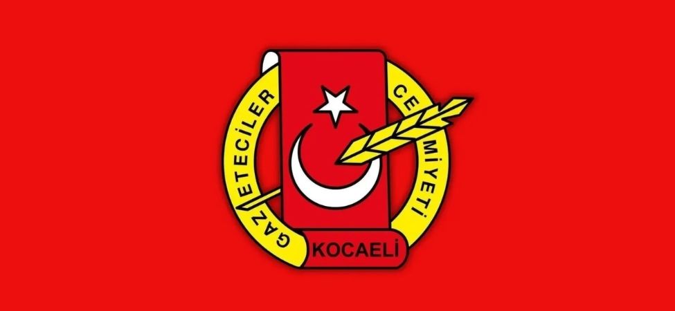 Yeni Parti Liderinin Karamürsel Ve Kocaeli Temaslarında Çirkin Olay Gazeteci Beyza Akgüneş'e Yapılan Saldırı Kınandı