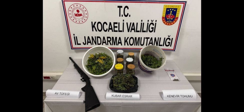 Karamürsel'de Jandarmadan Başarılı Uyuşturucu Baskını_ Kilolarca Esrar Ve Silah Ele Geçirildi (1)